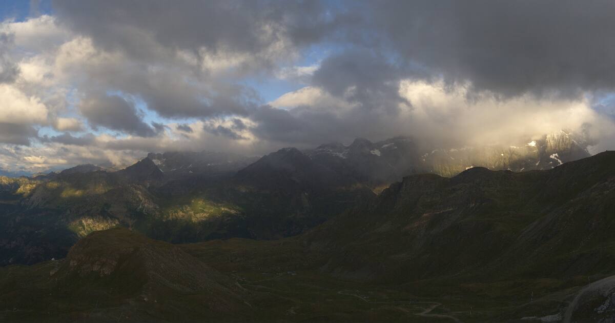 https://cervinia.panomax.com/bec-carre?cu=fr-FR