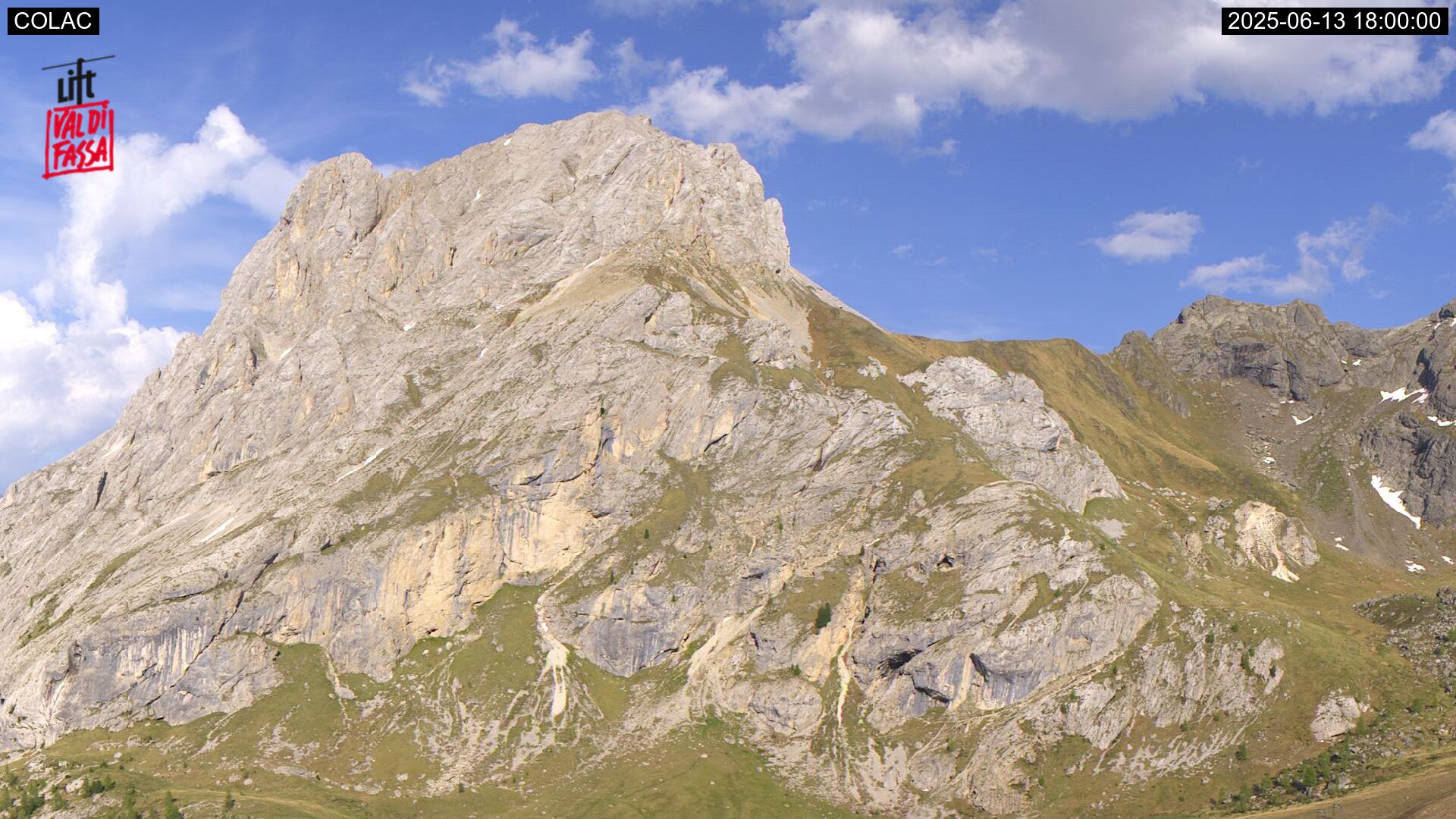 immagine della webcam nei dintorni di Selva di Val Gardena: webcam Alba di Canazei