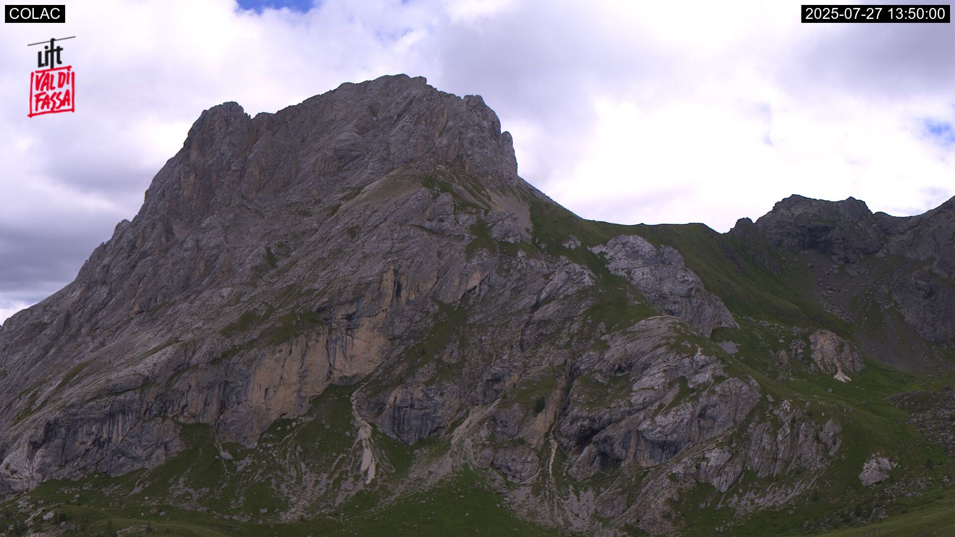 immagine della webcam nei dintorni di Santa Cristina Valgardena: webcam Alba di Canazei
