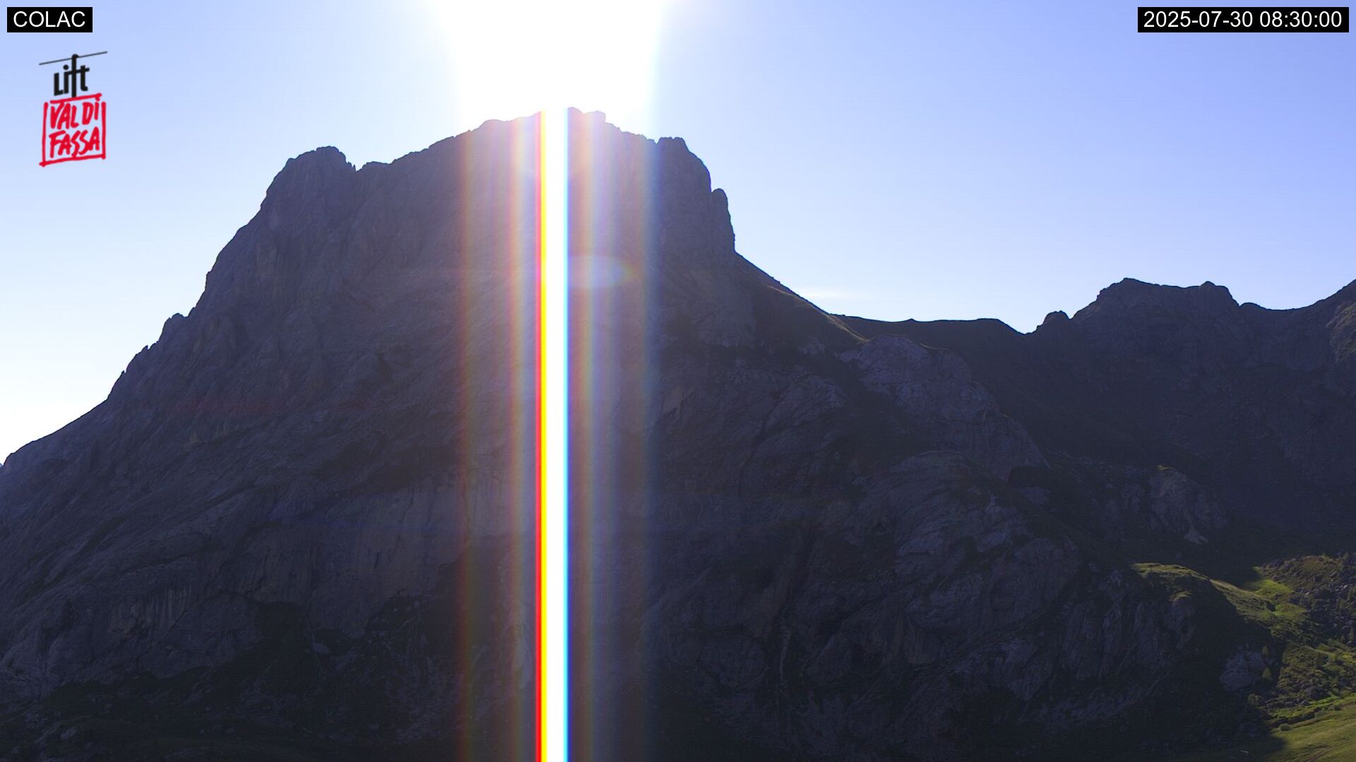 immagine della webcam nei dintorni di Santa Cristina Valgardena Ski: webcam Alba di Canazei