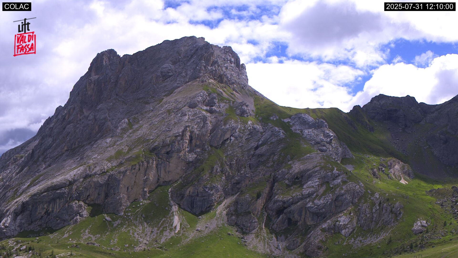 immagine della webcam nei dintorni di Canale d'Agordo: webcam Penia di Canazei