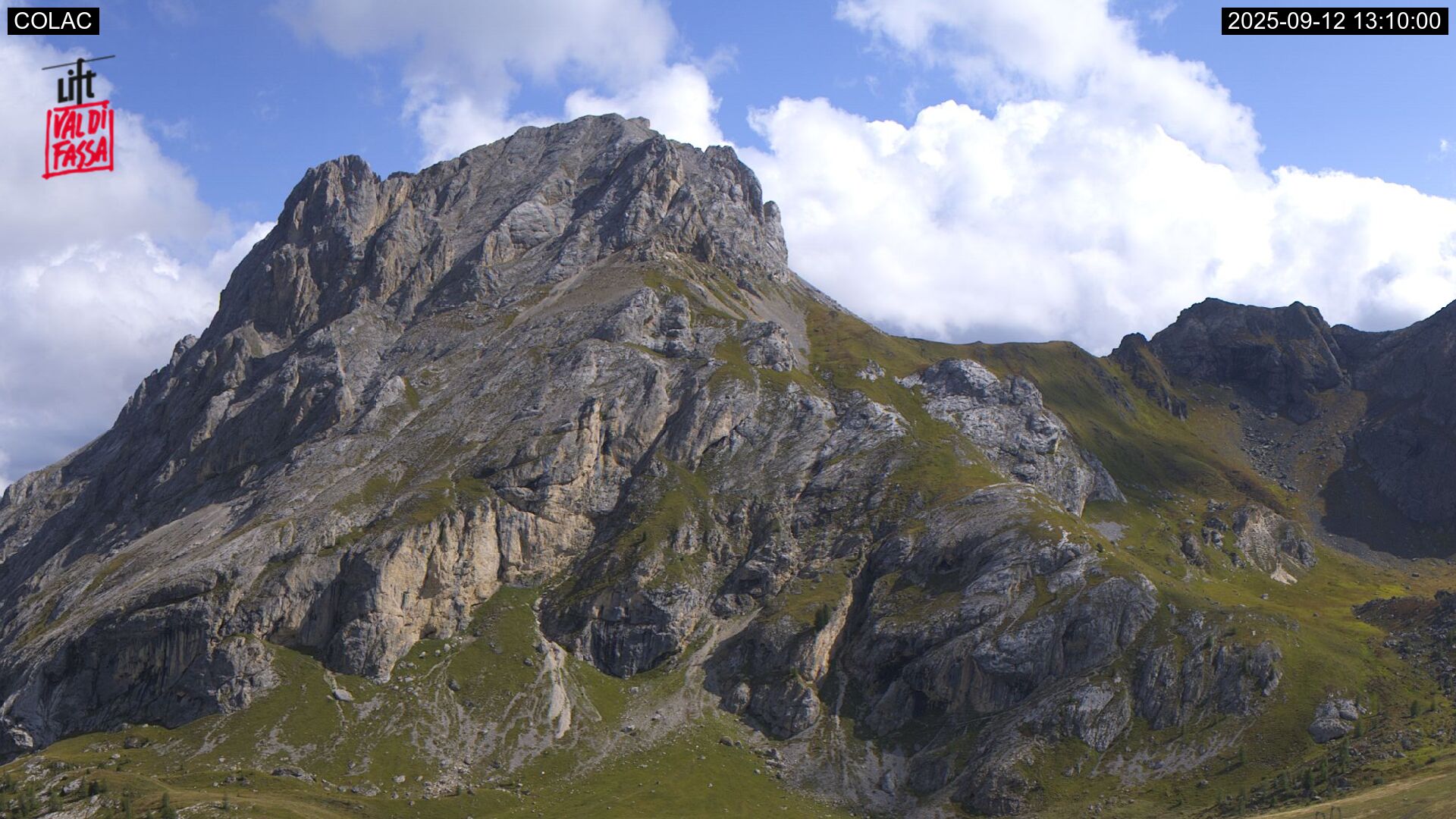immagine della webcam nei dintorni di Ciampac: webcam Alba di Canazei