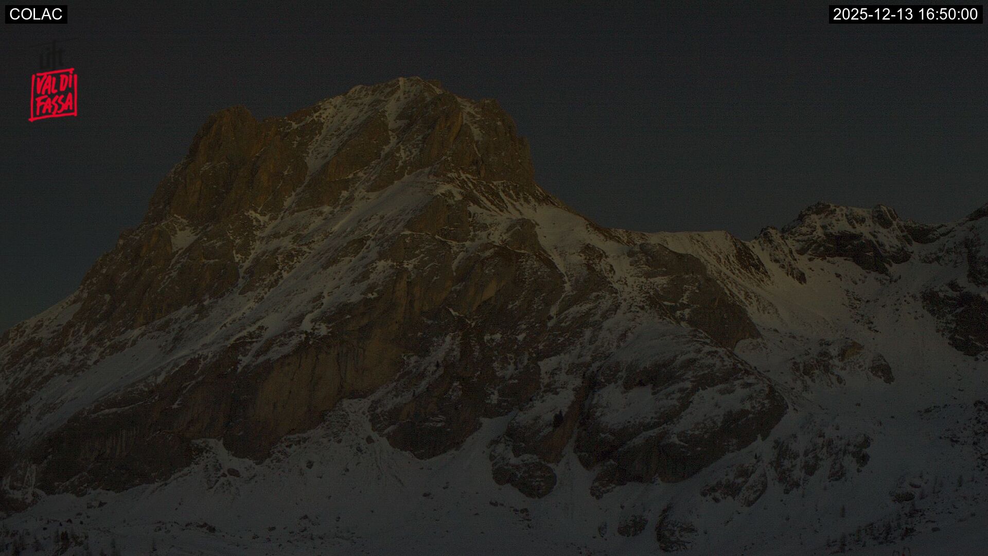 immagine della webcam nei dintorni di Campitello di Fassa: webcam Alba di Canazei