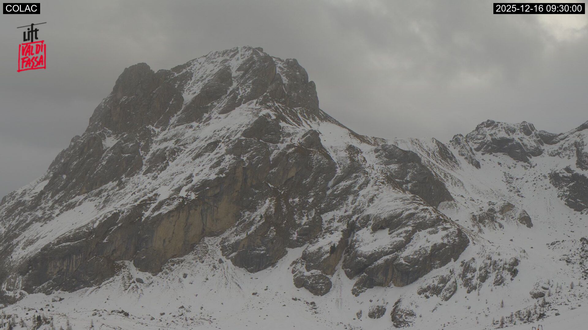 immagine della webcam nei dintorni di Canazei: webcam Alba di Canazei