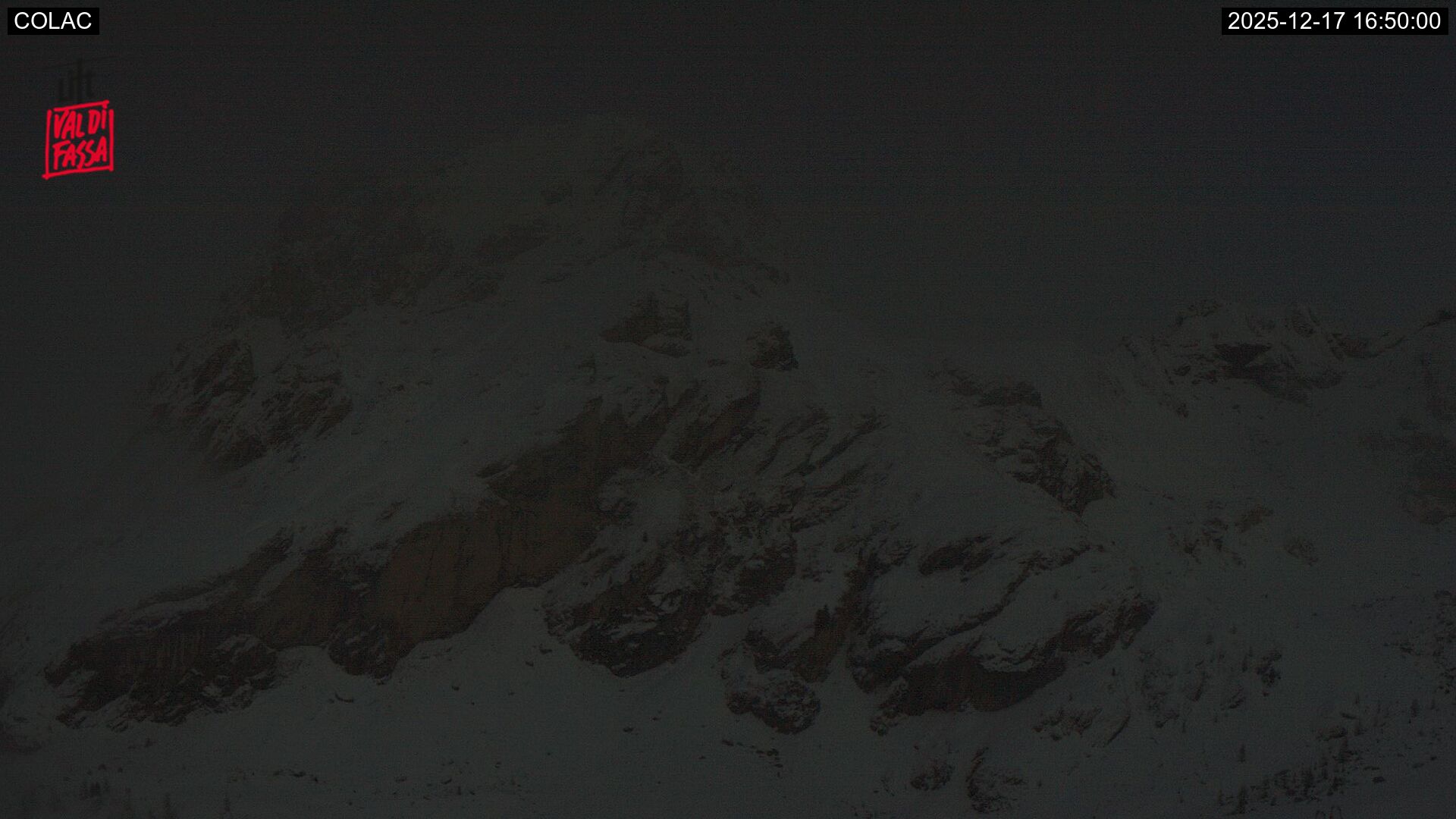 immagine della webcam nei dintorni di Corvara in Badia: webcam Alba di Canazei