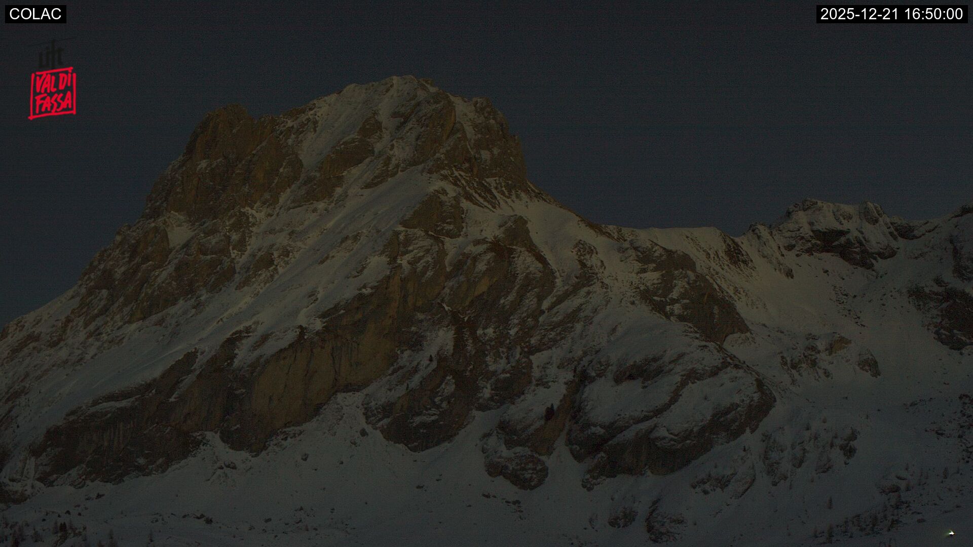 immagine della webcam nei dintorni di Alpe di Siusi: webcam Alba di Canazei