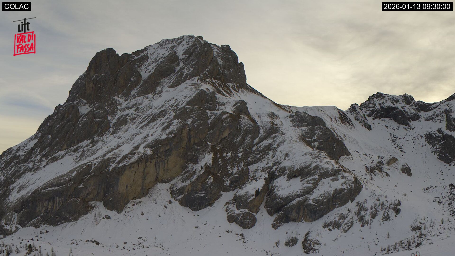 immagine della webcam nei dintorni di Corvara in Badia: webcam Alba di Canazei