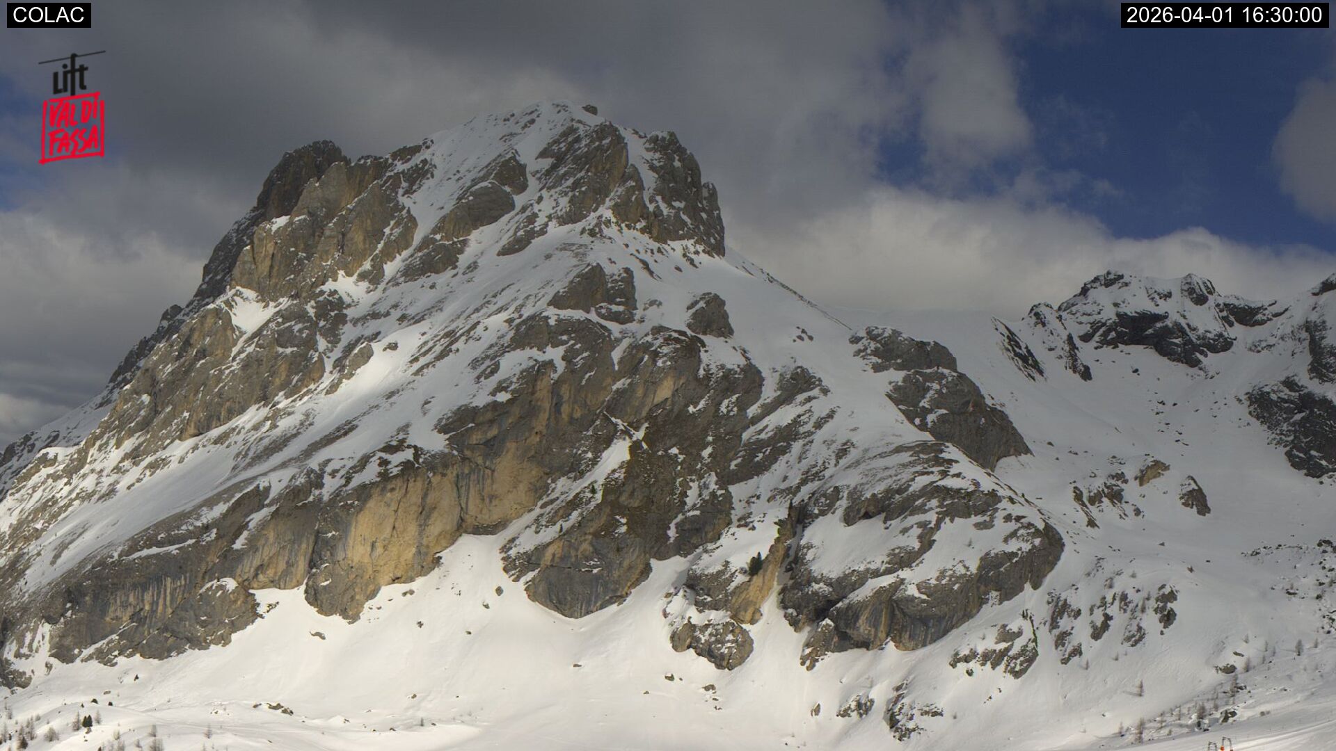 immagine della webcam nei dintorni di Campitello di Fassa: webcam Canazei