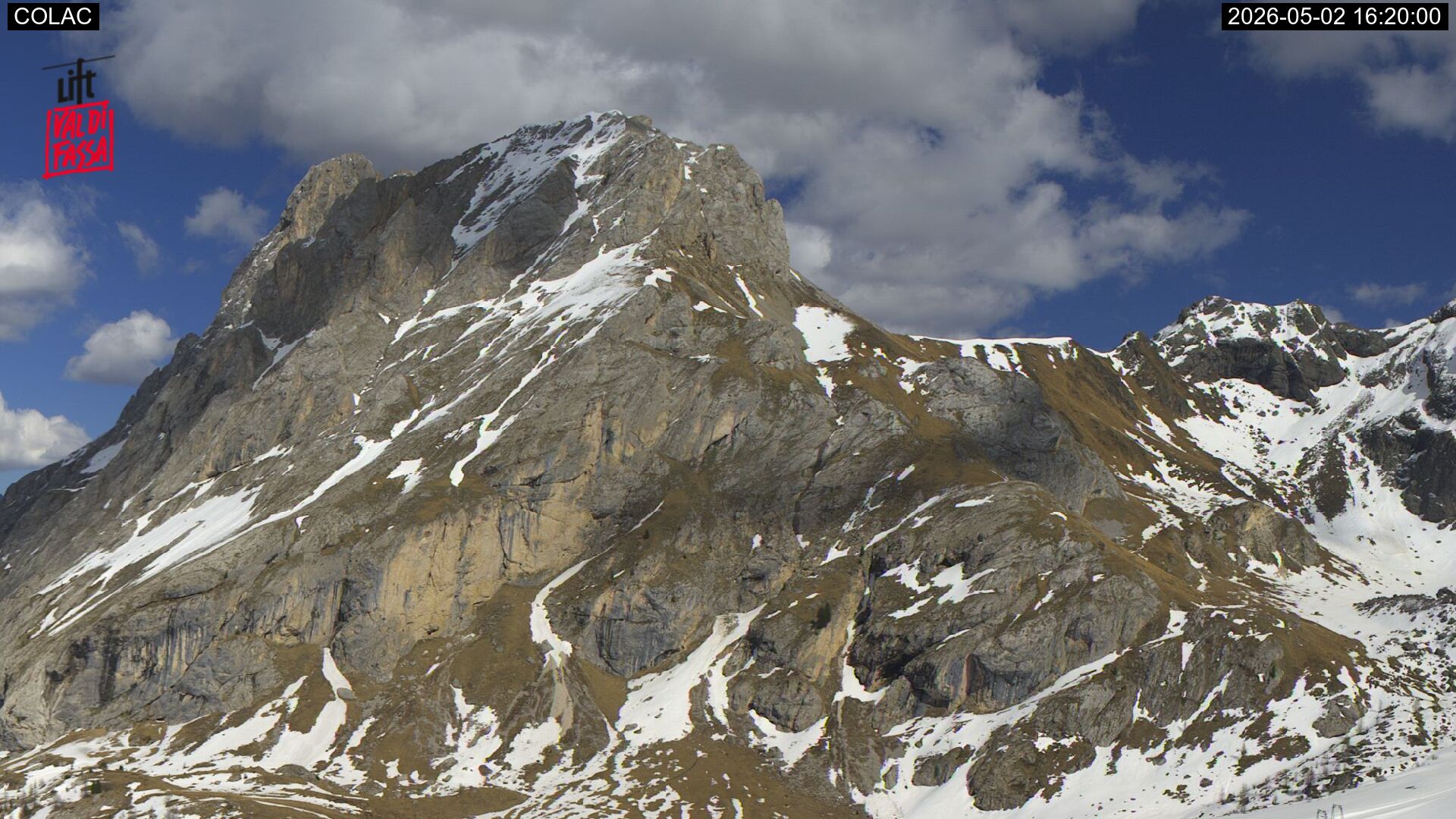 immagine della webcam nei dintorni di Pera di Fassa: webcam Canazei