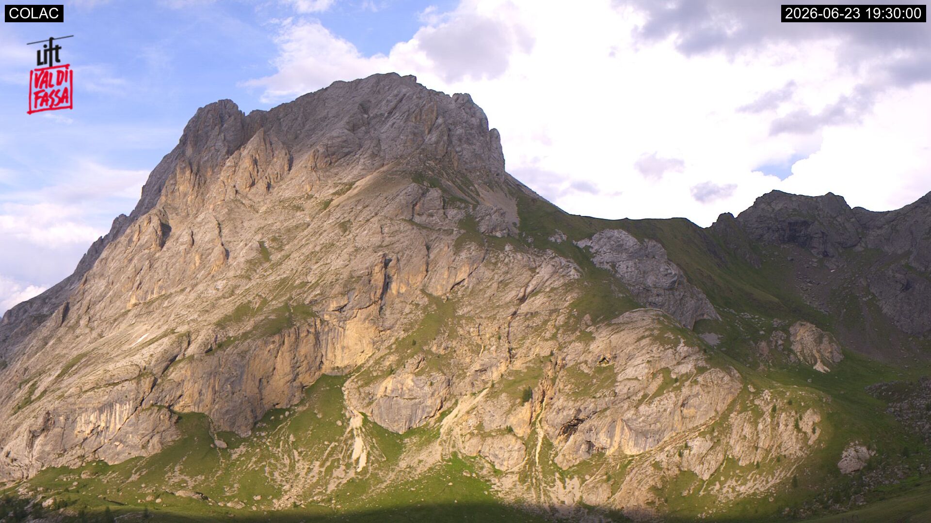 immagine della webcam nei dintorni di Arabba: webcam Canazei