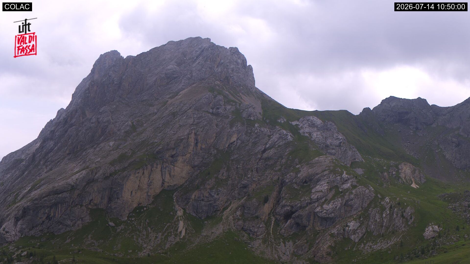 immagine della webcam nei dintorni di Moena: webcam Canazei